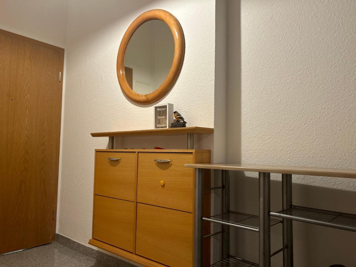 Piano Apartment Halle Center - Netflix - Free Wifi 2 Buitenkant foto